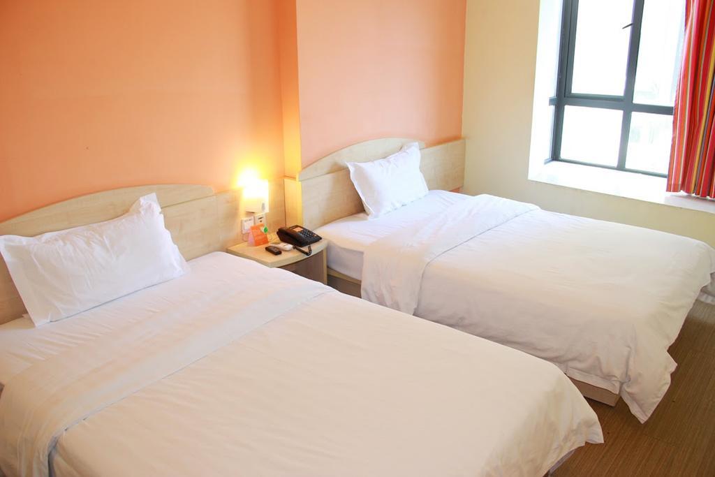 7Days Inn Chongqing Nanping Pedestrian Street Dış mekan fotoğraf
